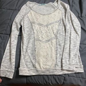 Gray sweatshirt